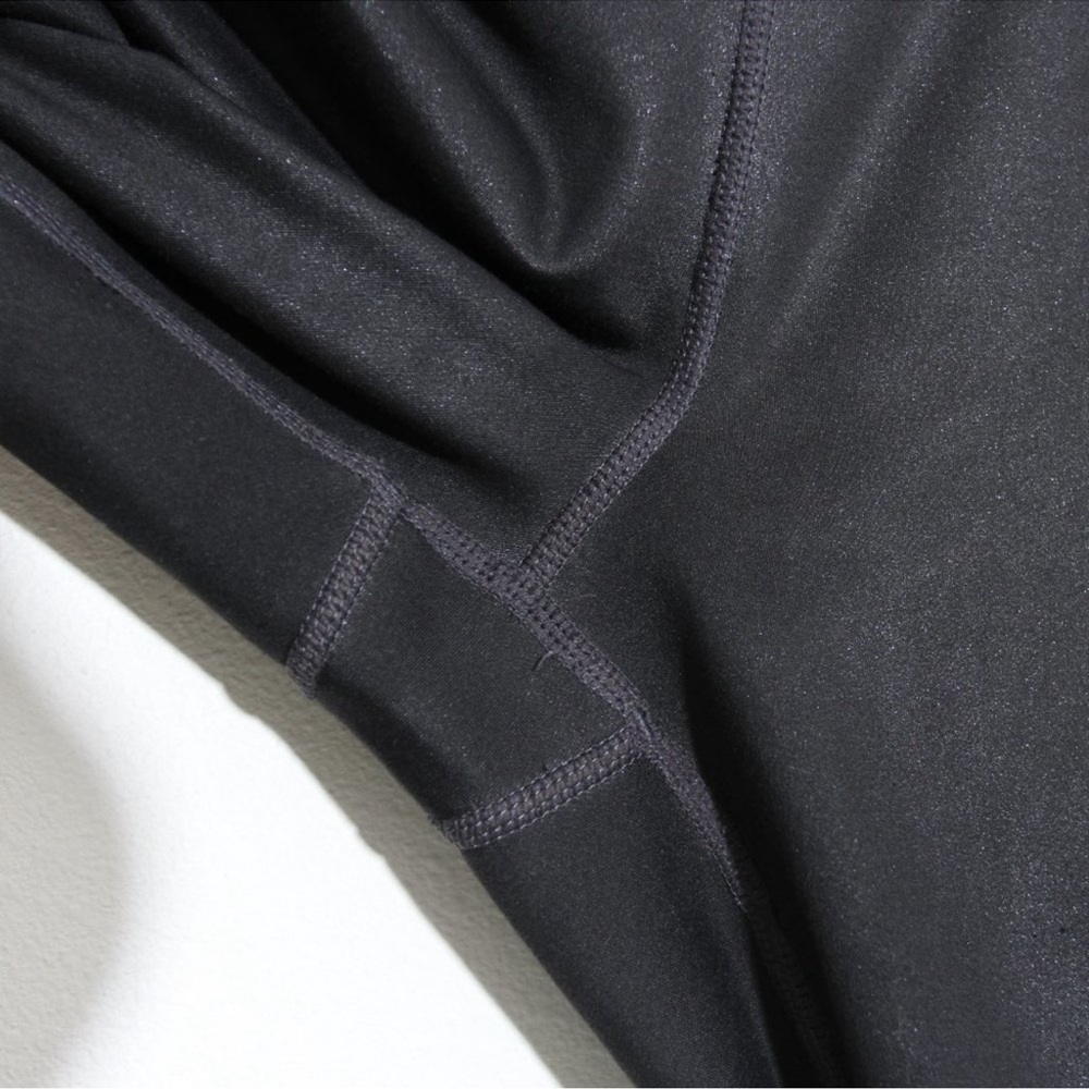 Athleta Inclination Moto Tight Leggings Black Shimmer
High Rise Size Medium - Picture 8 of 15